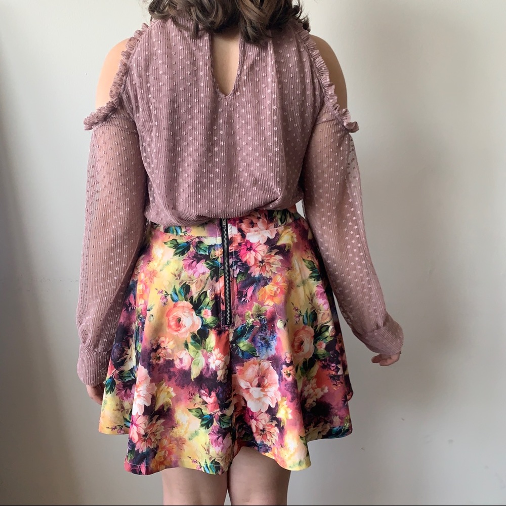 Sheer Long Sleeves Off The Shoulders Blouse - Picture 3 of 5